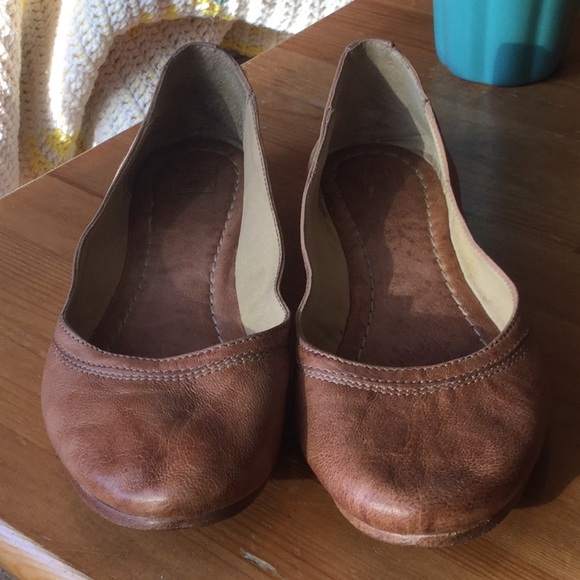 Frye Shoes - Frye Carson ballet flats brown cognac size 8